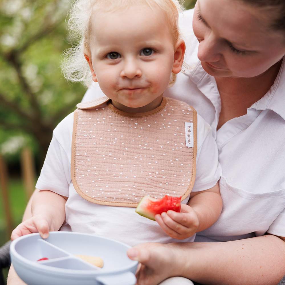 BabyOno Podbradak od muslina 0 mj+ - Smeđi