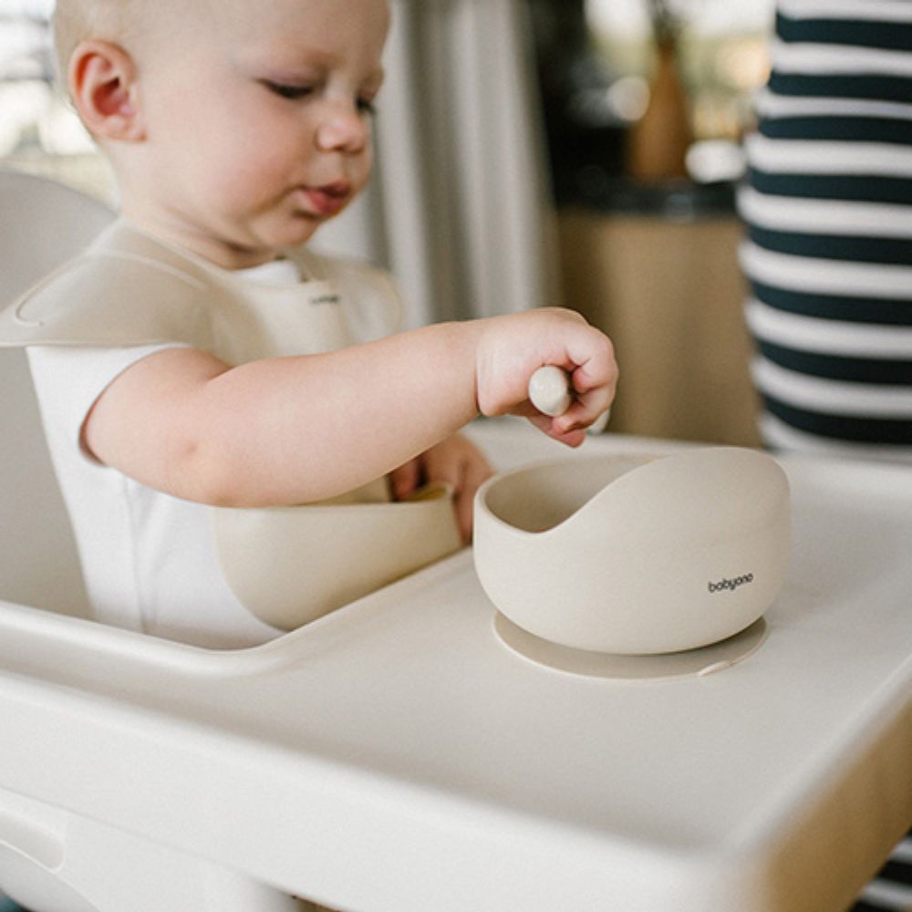 BabyOno Silikonska zdjelica s vakuumom 350 ml 6 m+ - Bež
