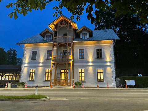 Bled, 2 ili 3 noćenja za 2 osobe s doručkom - Hotel Starkl***