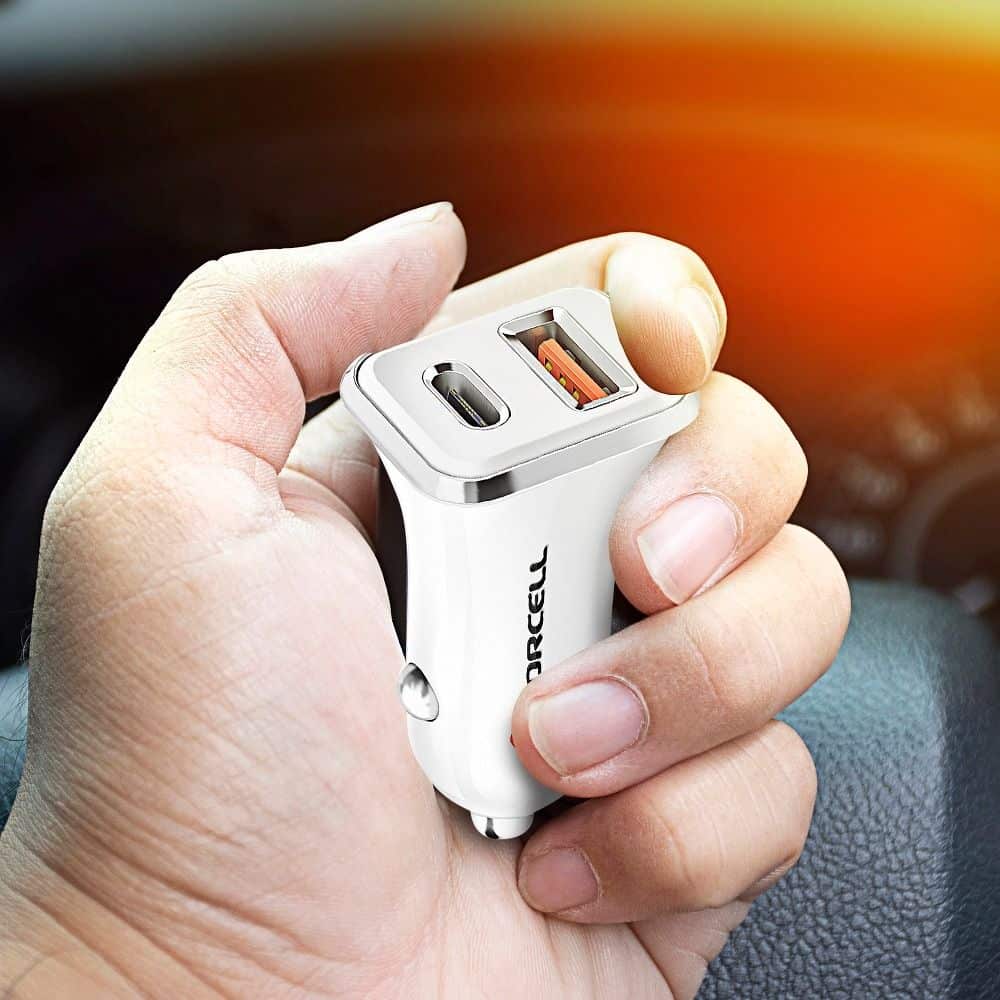 FORCELL auto punjač USB 3.0 + USB C Quick Charging + Power Delivery PD20W 4A CC-QCPD01 bijeli