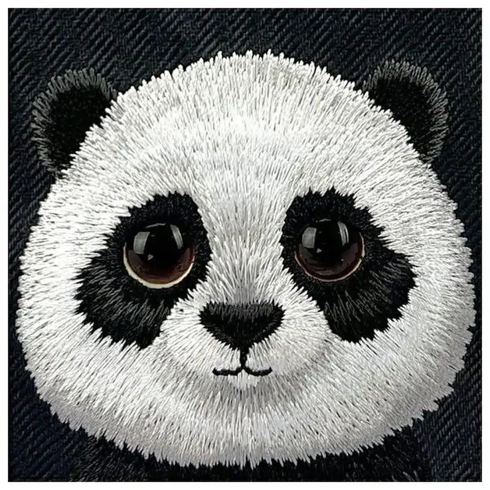 NIMMY BIG EYED PET 2.0 maskica s motivom pande za iPhone 16 Pro Max crna