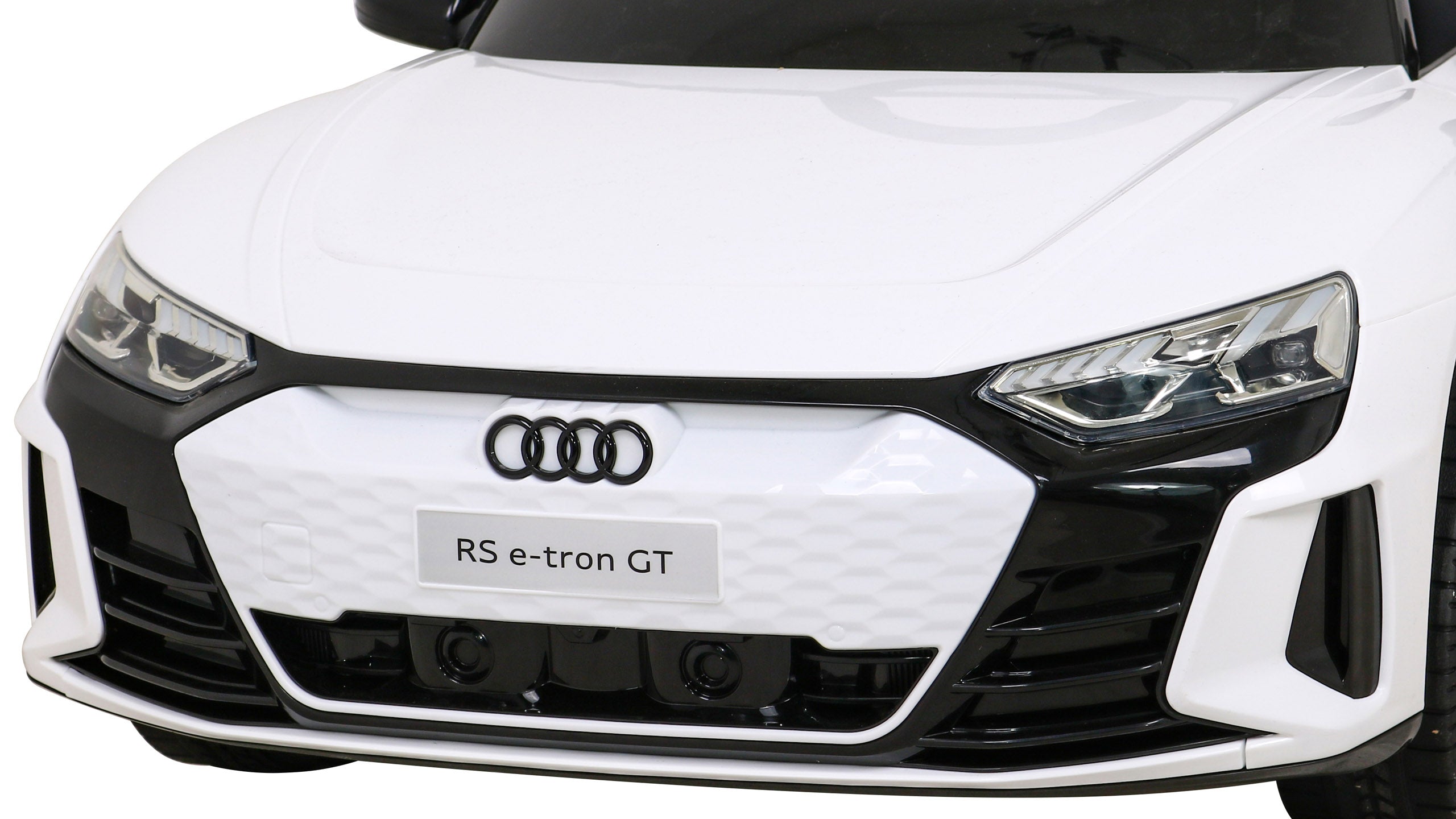 Licencirani auto na akumulator Audi RS E-Tron GT - bijeli