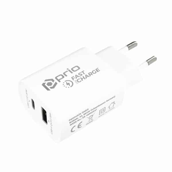 Prio Fast Charge zidni punjač 20W PD (USB C) + QC 3.0 (USB A) bijeli