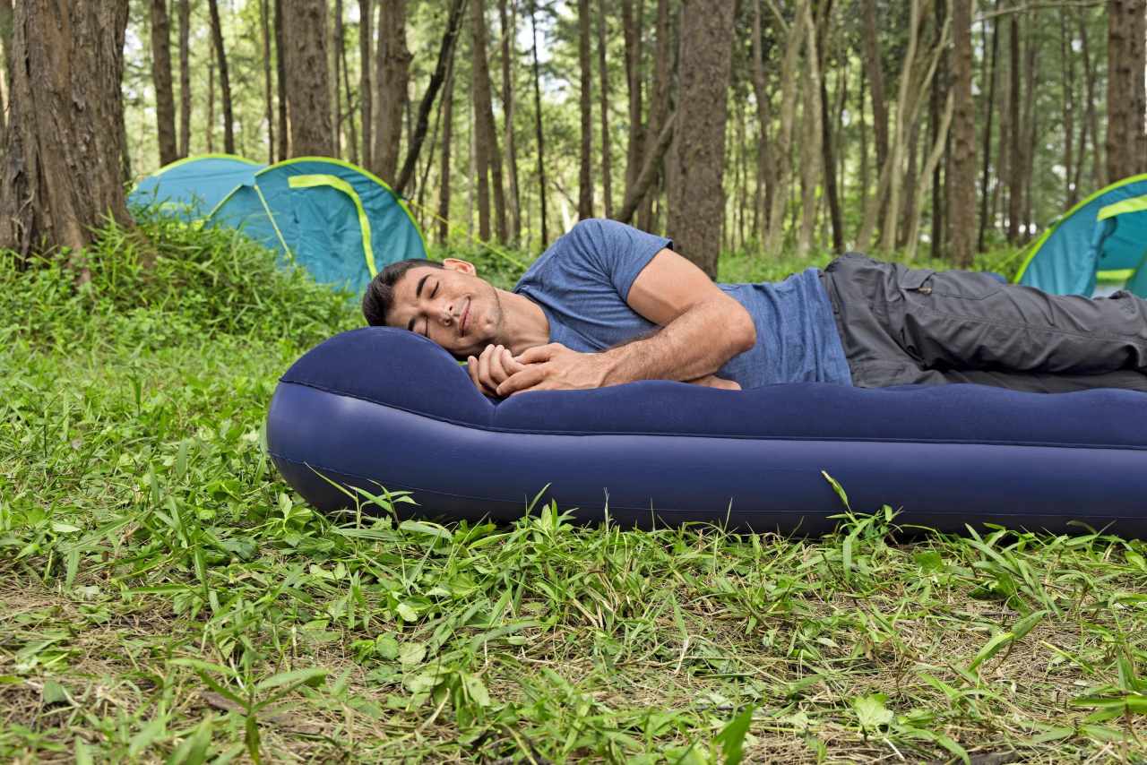 Velvet Mattress With Pump 188/99/28cm BESTWAY