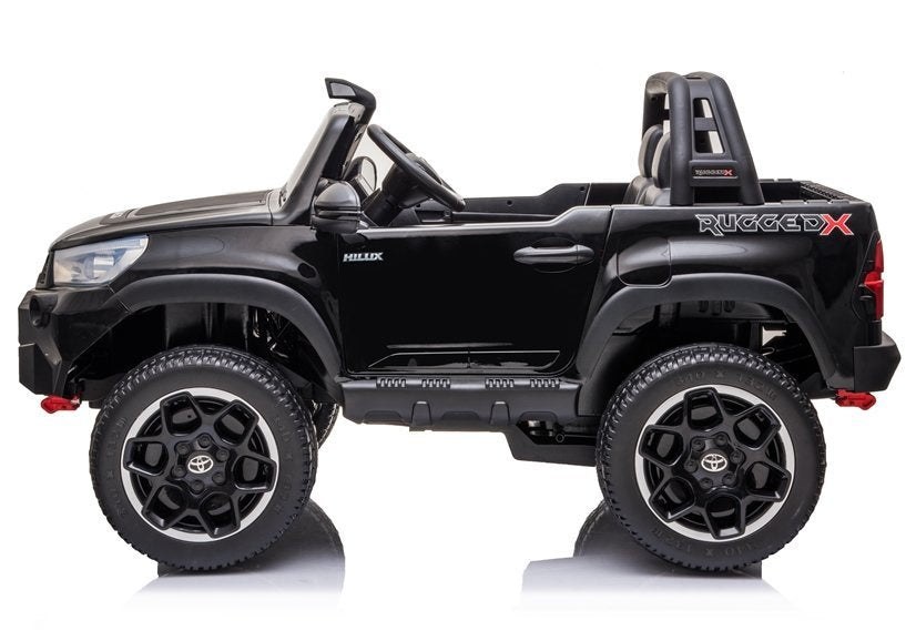 Licencirani auto na akumulator Toyota Hilux 4x4 - dvosjed - crni/lakirani
