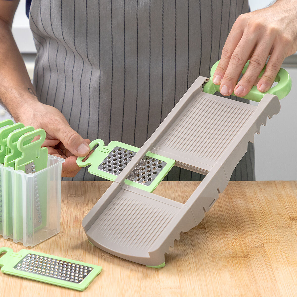 Pack Spiralni Rezač Povrća i Sklopivi Rezač Ribež 6 u 1 InnovaGoods