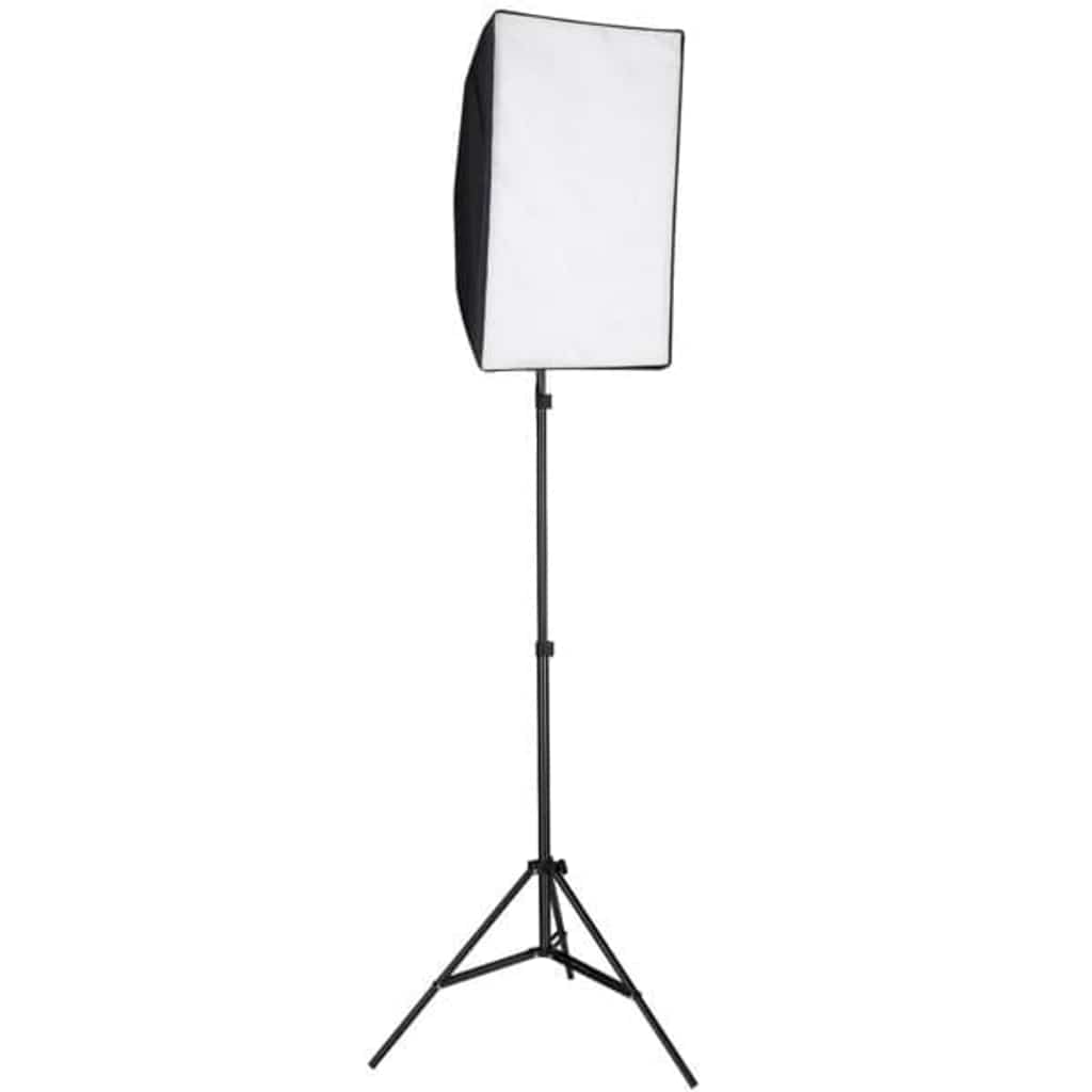 Oprema za fotografski studio s pozadinama i svjetlima softbox