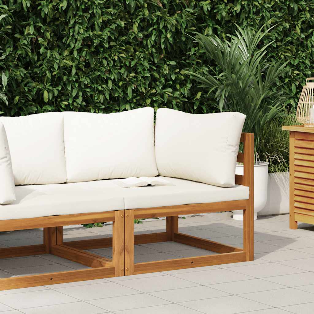 Modularna kutna sofa i krem bijeli jastuci bagremovo drvo