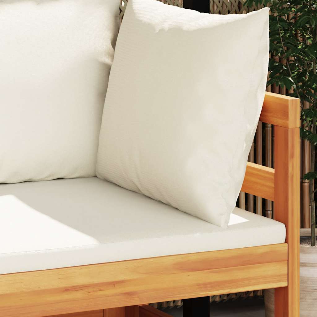Kutna sofa s krem bijelim jastucima masivno bagremovo drvo