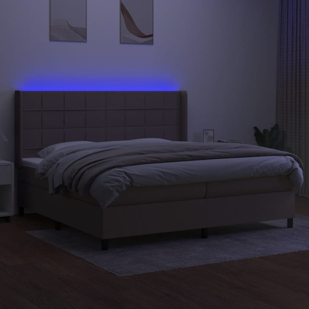 Krevet box spring s madracem LED smeđesivi 200x200 cm tkanina
