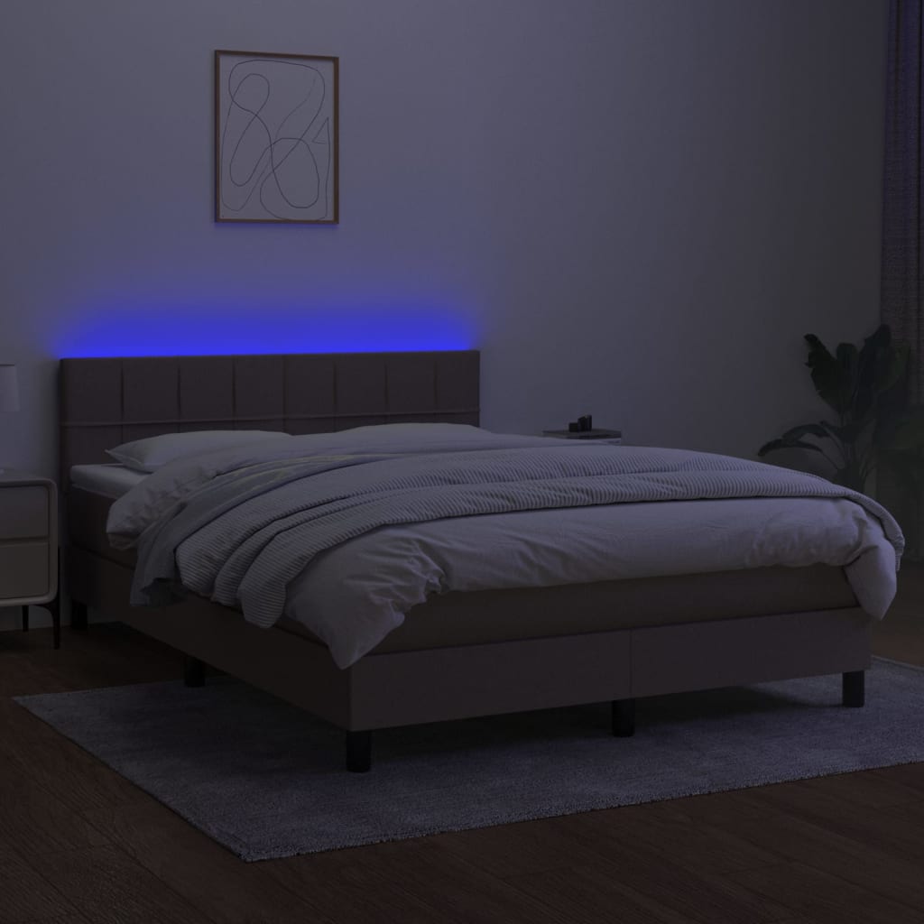 Krevet box spring s madracem LED smeđesivi 140x200 cm tkanina