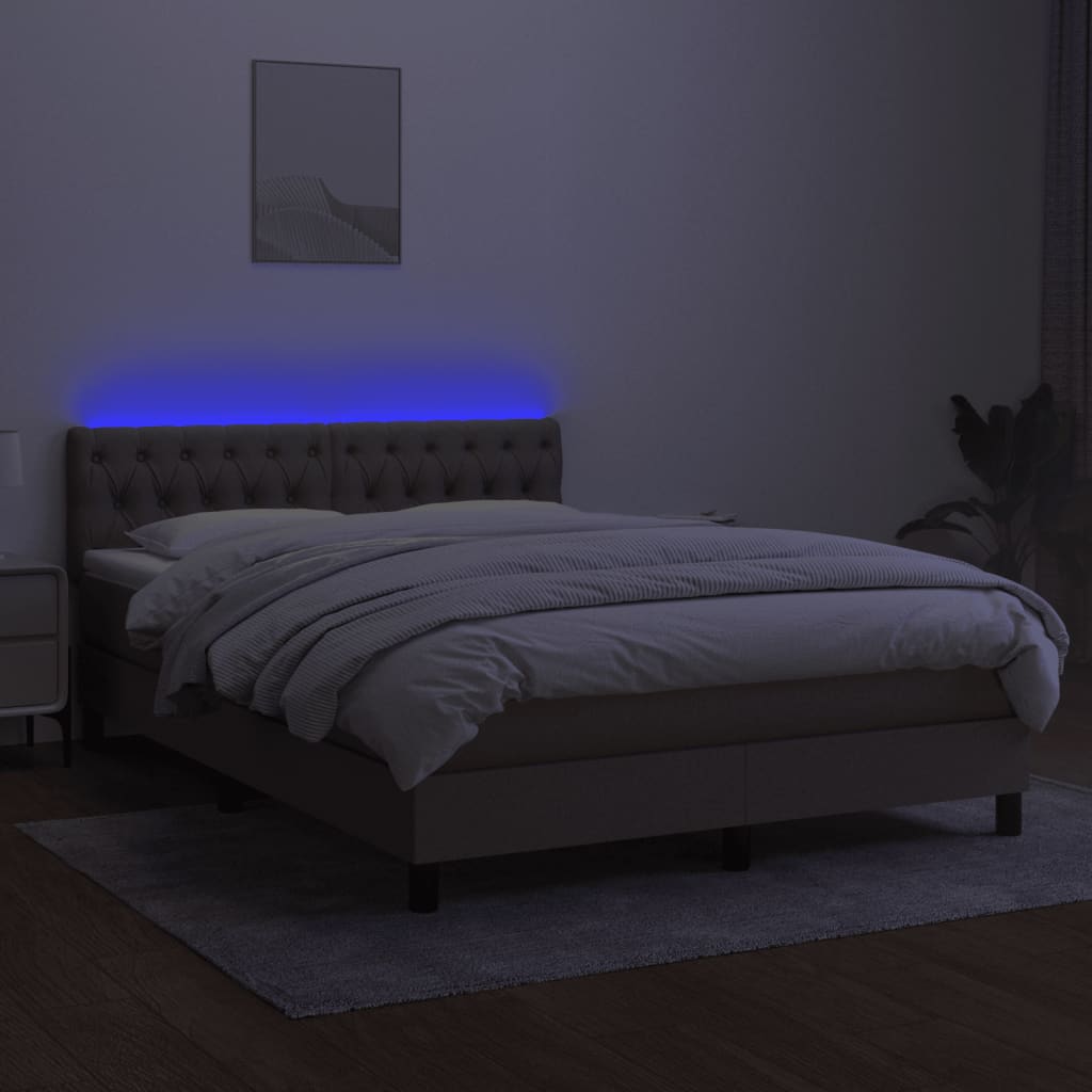 Krevet box spring s madracem LED smeđesivi 140x190 cm tkanina