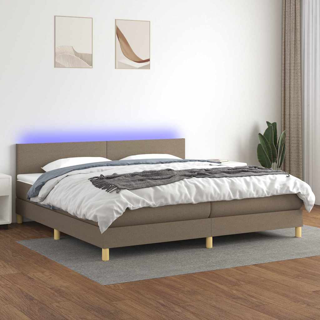 Krevet box spring s madracem LED smeđesivi 200x200 cm tkanina