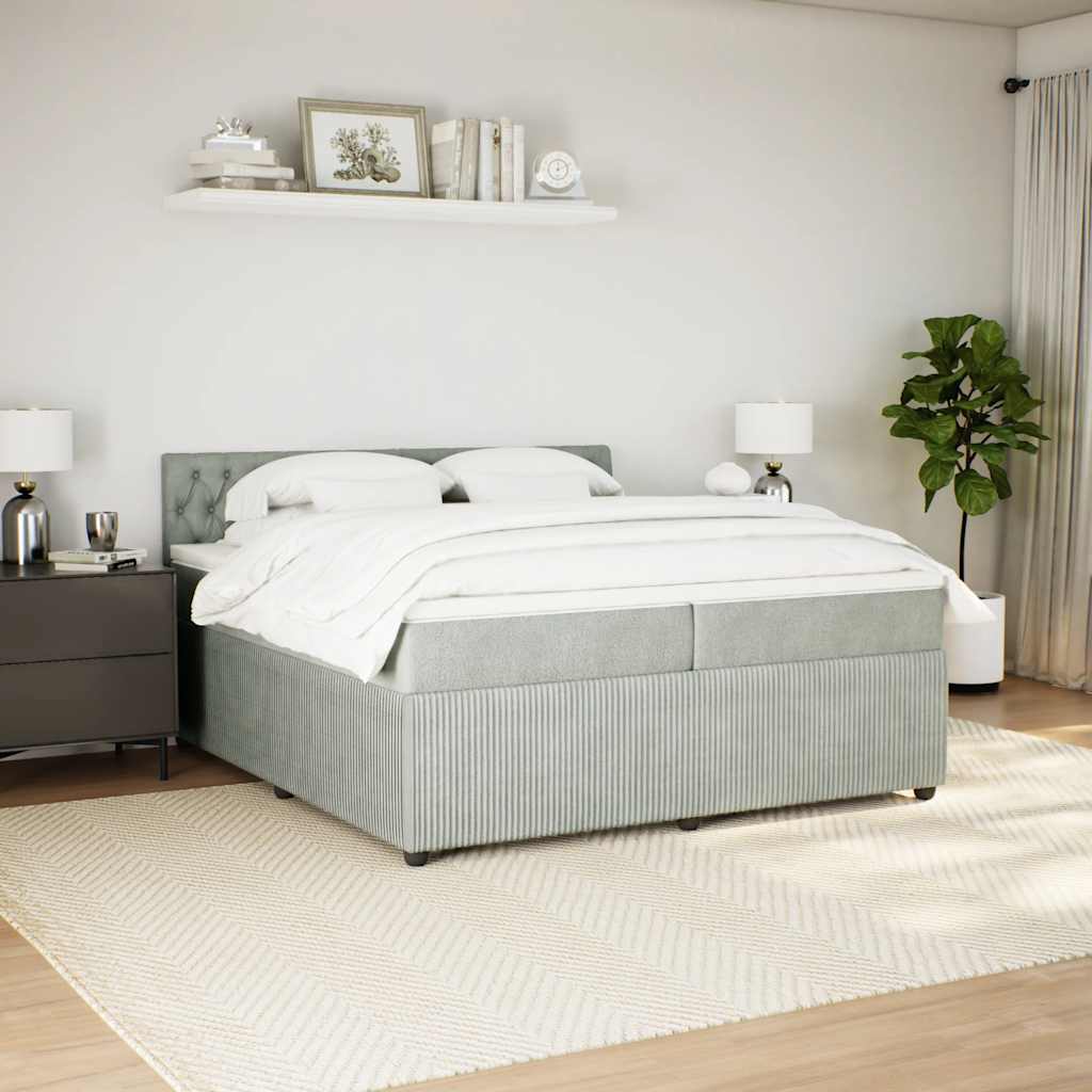 Krevet s oprugama i madracem svjetlosivi 200x200 cm baršunasti