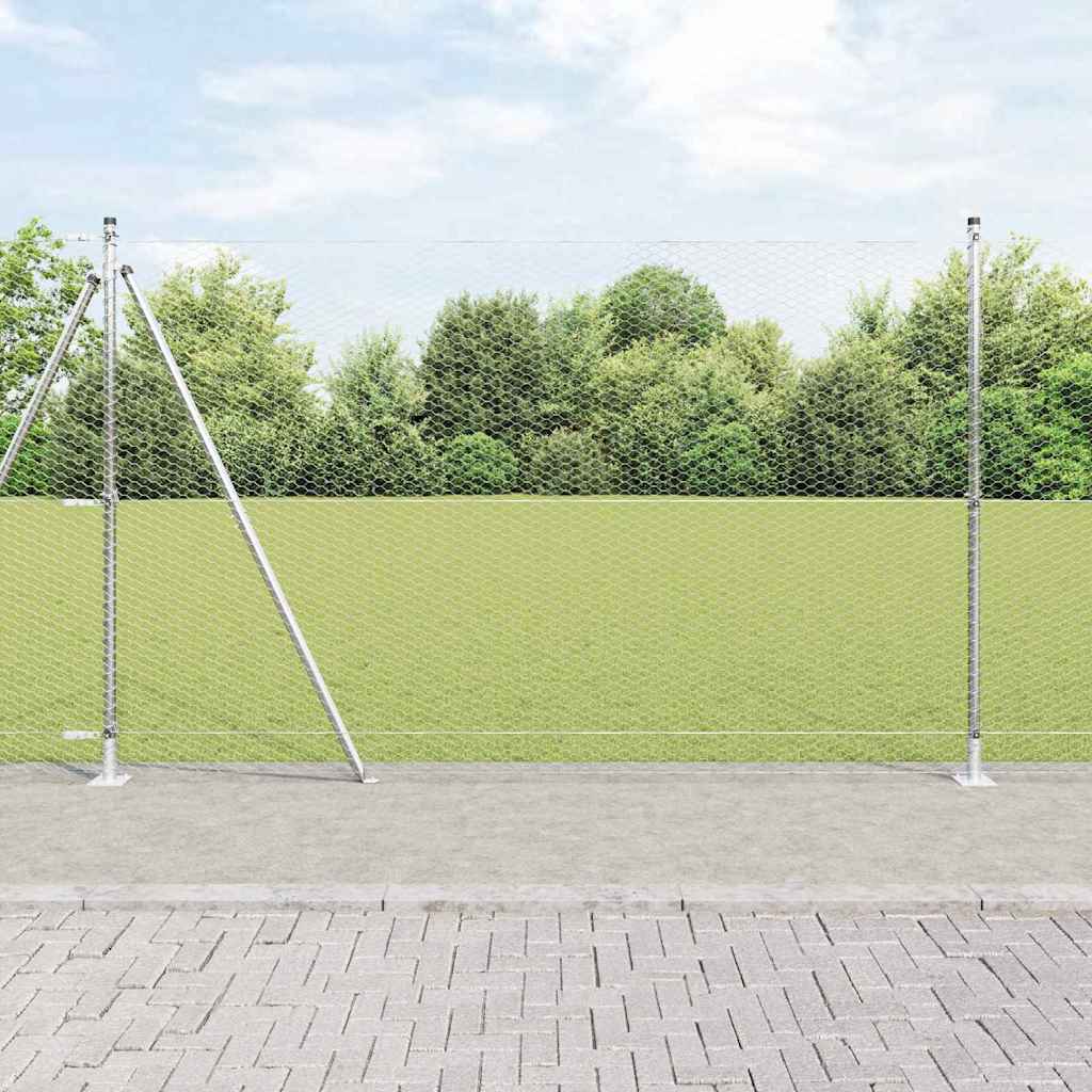Heksagonalna ograda s betonskom osnovom 100 x 1,5 m Srebrna