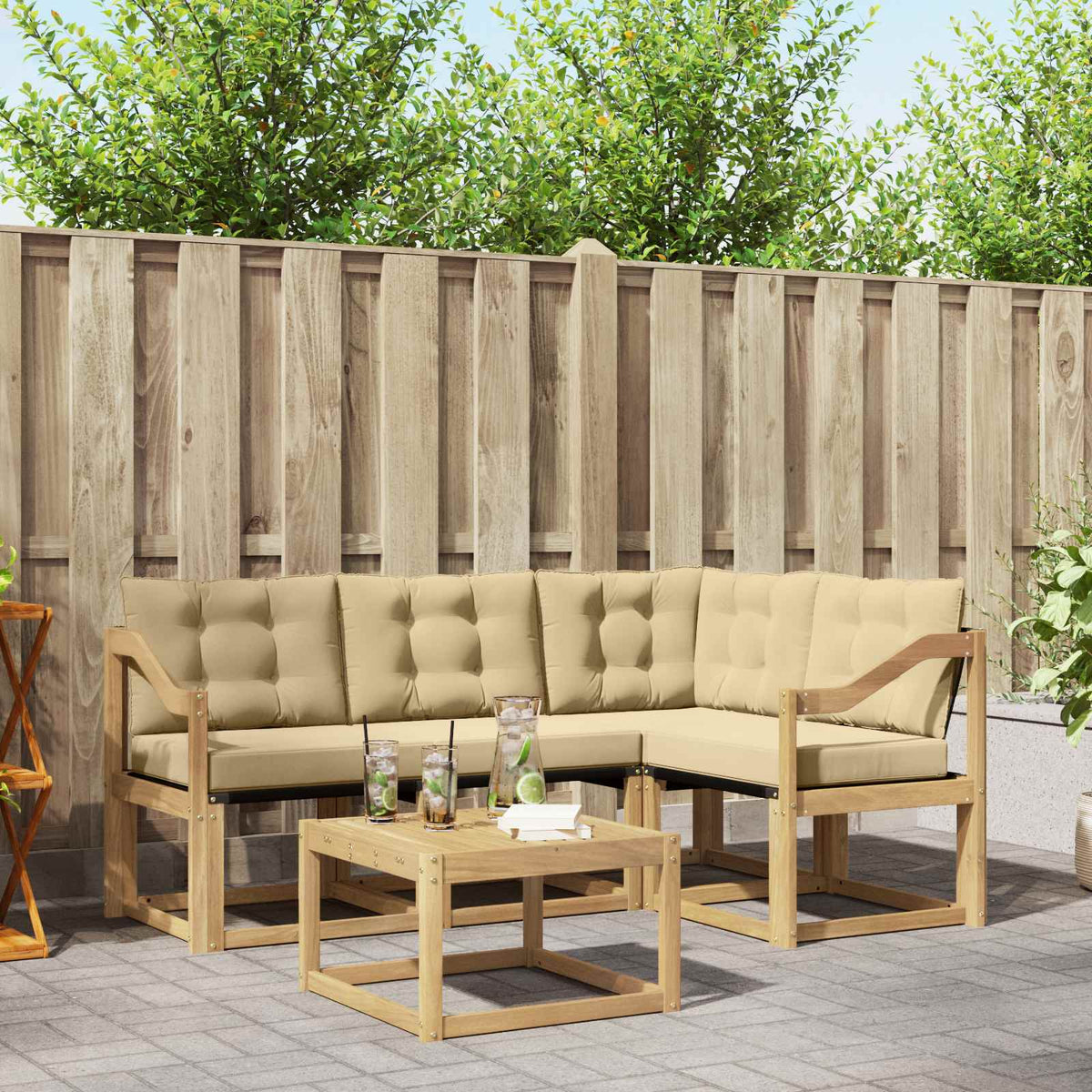 Set vanjskih sofa 5 kom. Bijela i bež