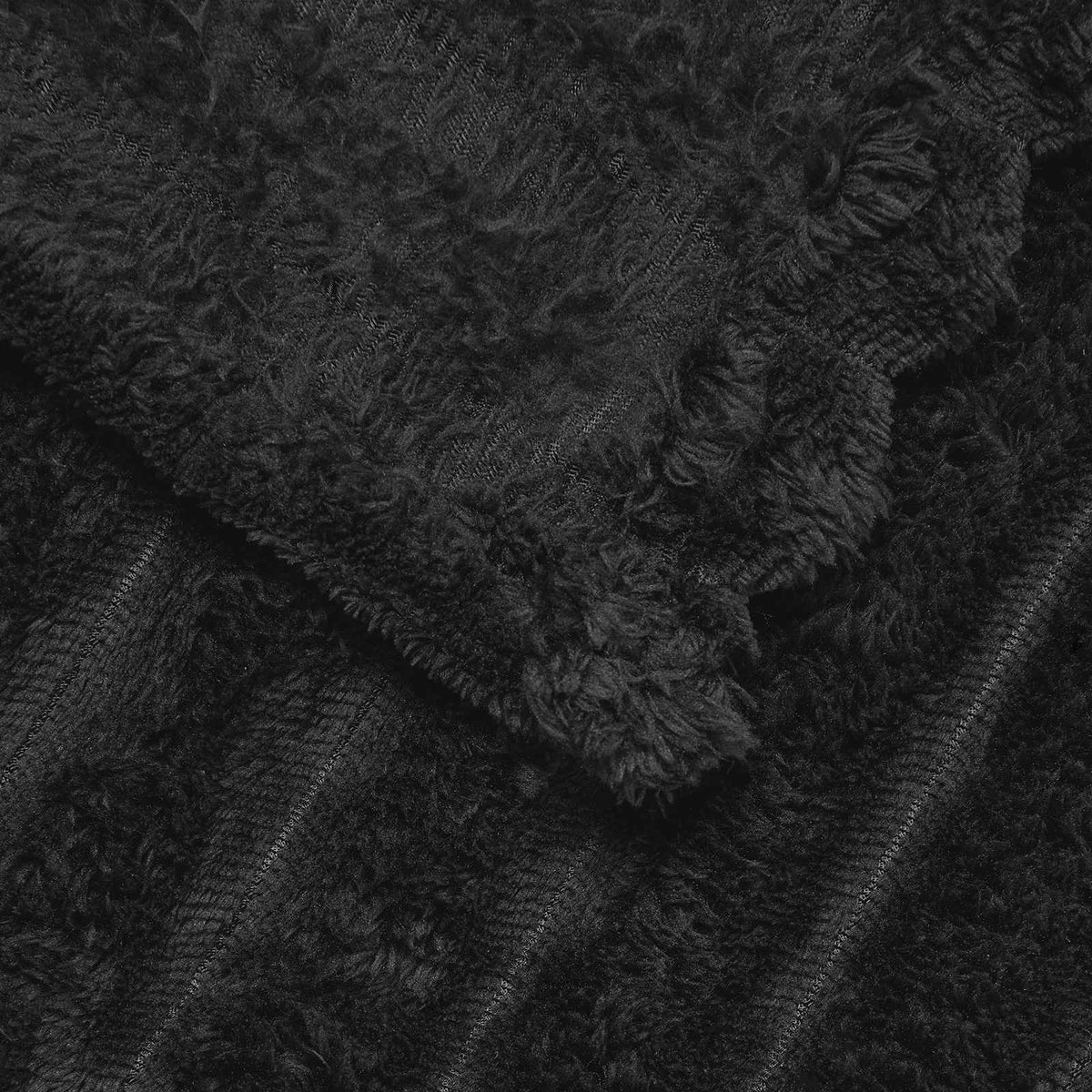 Pokrivač Crna 270 x 240 cm Runo