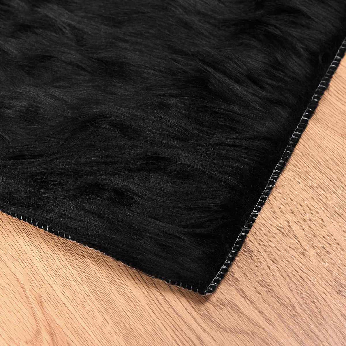 Tepih od umjetne ovčje kože TAFALLA Crna 140 x 200 cm Poliester