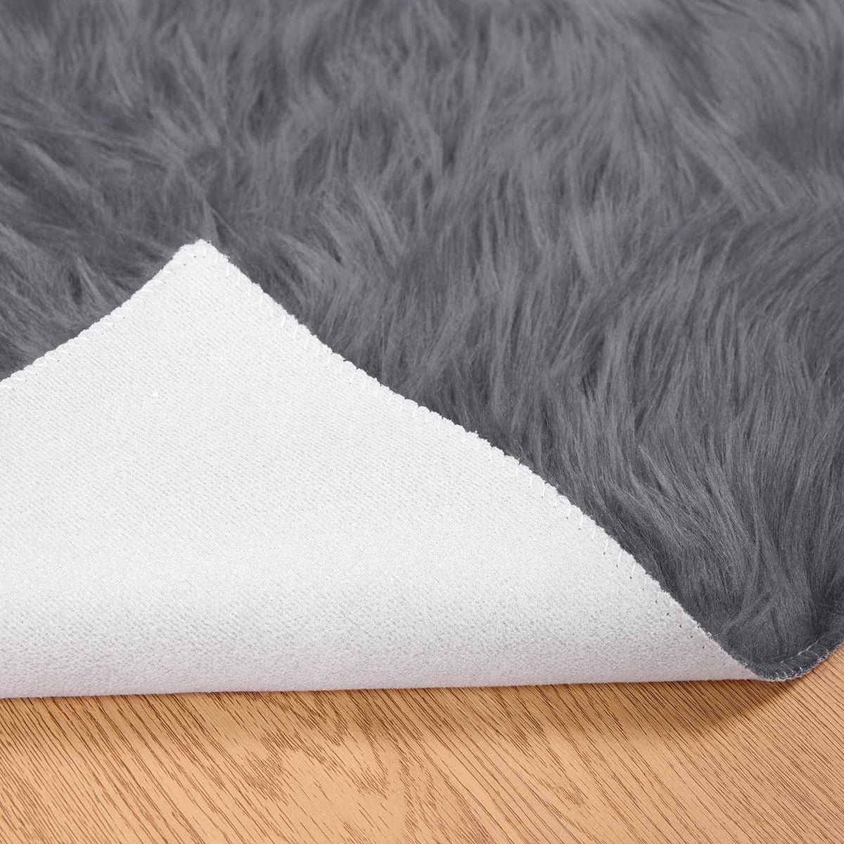 Tepih od umjetne ovčje kože TAFALLA Antracit 100 x 200 cm