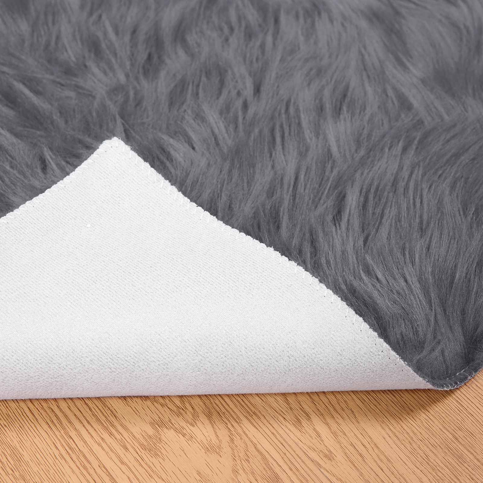 Tepih od umjetne ovčje kože TAFALLA Antracit 100 x 200 cm