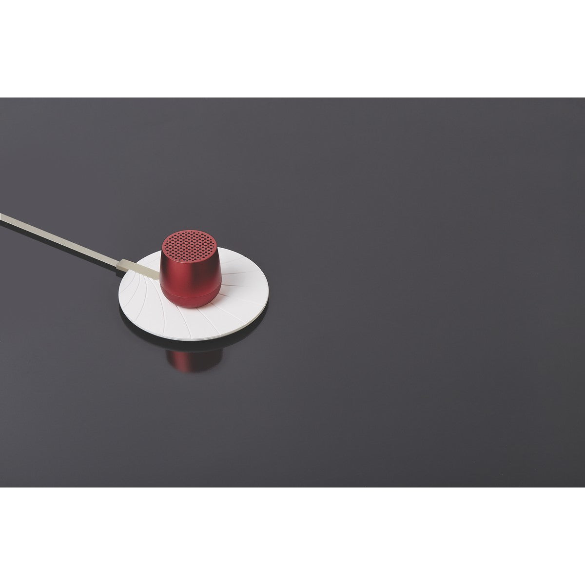 Lexon MINO+ Bluetooth Zvučnik - 3W - type c ili wireless punjenje TAMNO CRVENA