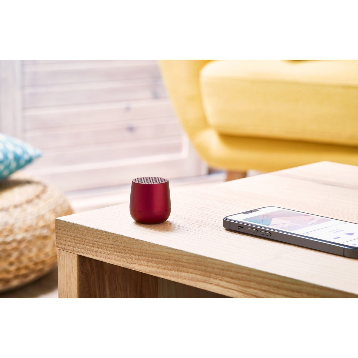 Lexon MINO+ Bluetooth Zvučnik - 3W - type c ili wireless punjenje TAMNO CRVENA