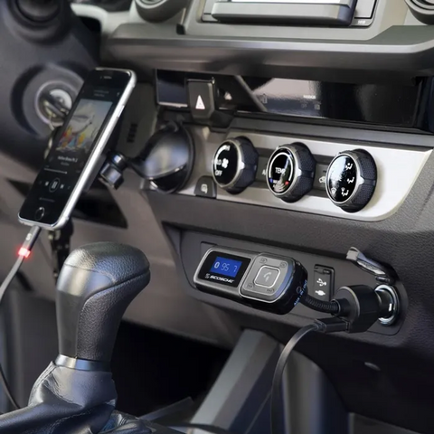 SCOSCHE, univerzalni BT hands-free auto komplet s digitalnim FM, 2.1A USB