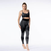 Kineta Leilani bordo top