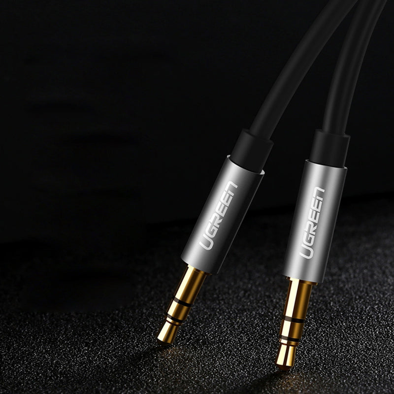 Ugreen 3.5 mm na 3.5 mm audio kabel AV119 300 cm crni