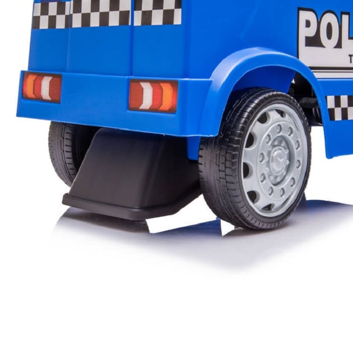 Guralica Mercedes Antos Policija
