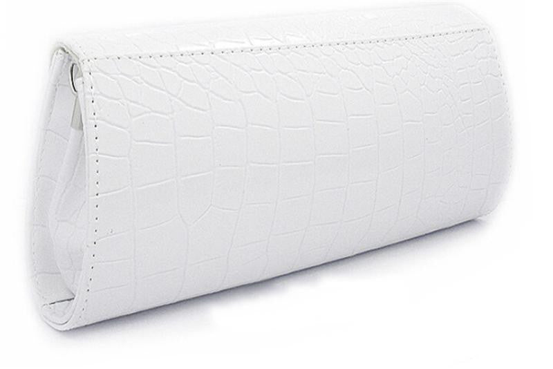 Večernja torbica u bijeloj boji